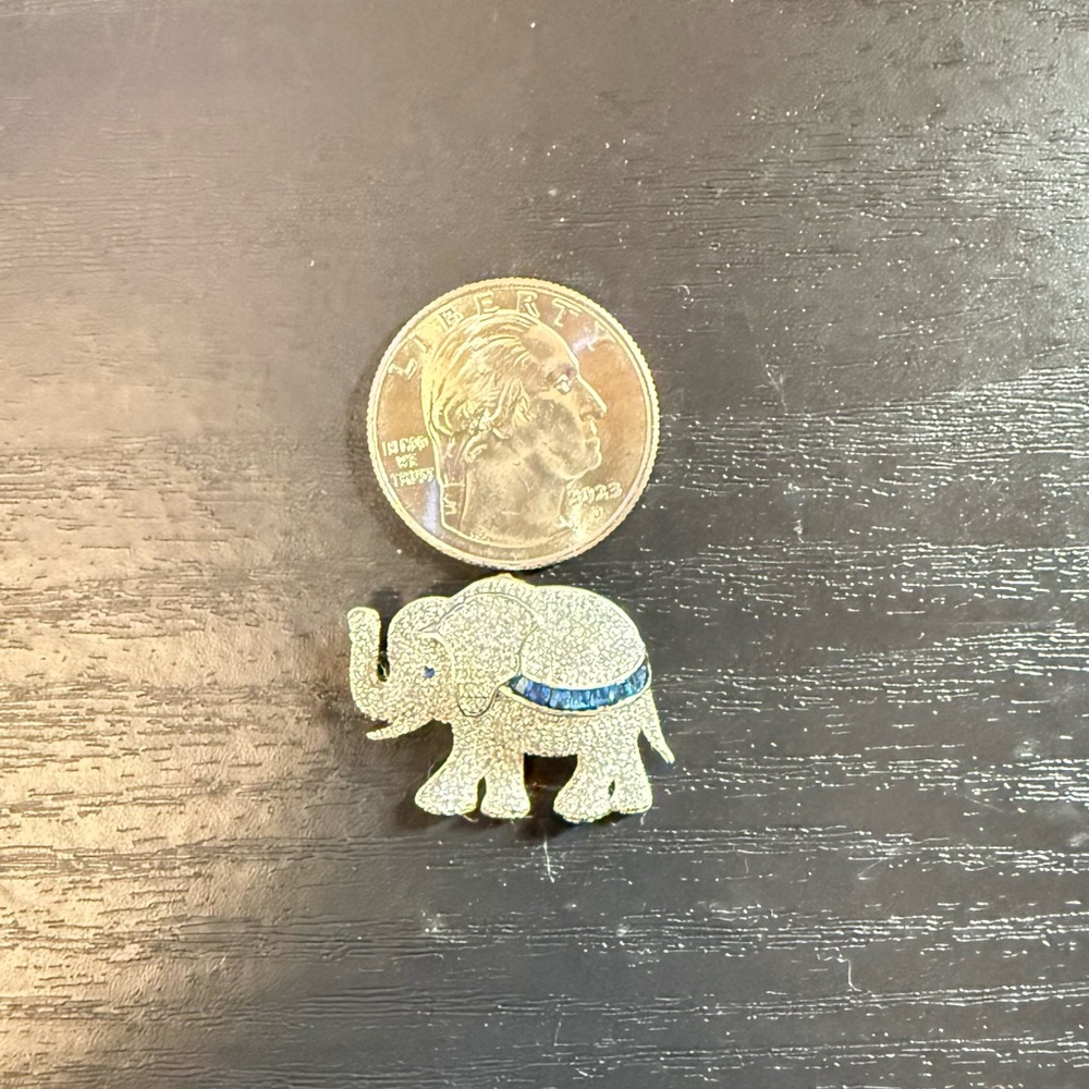 925 Sterling Silver Clear Iced CZ & Blue Sapphire Elephant Pendant - Picture 8 of 9